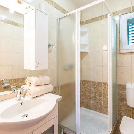 펜션 4 Bedroom Stunning In *