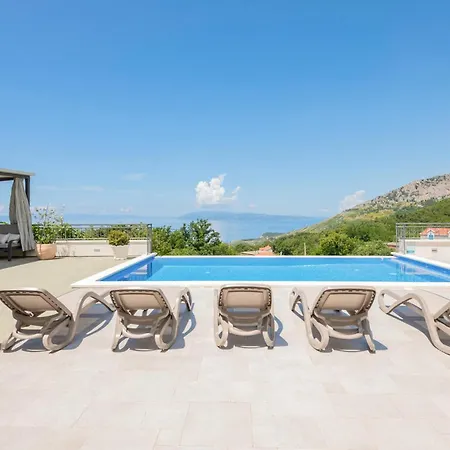 4 Bedroom Stunning In * 투체피